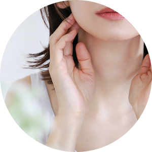 ホホの余分な脂肪を除去して立体感アップ